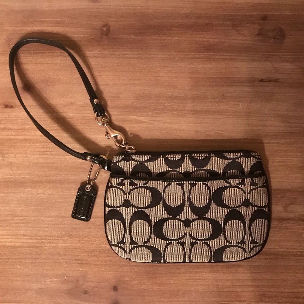 Classic Black/Gray corner zip COACH Wristlet